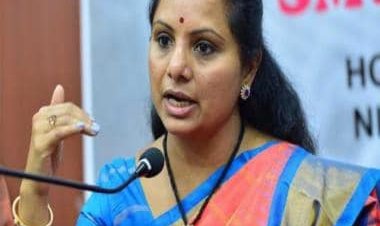 Telengana: KCR daughter Kavitha threatens to thrash BJP MP with slippers