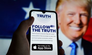 Twitter Users Unhappy After Trump Account Reinstated