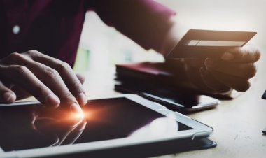 Five Holiday Shopping Trends to Mull Over for Cyber Monday