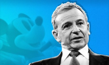 Bob Iger Returns to Disney With a Hefty Pay Package