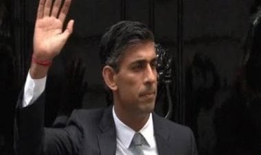Is UK PM Rishi Sunak struggling just weeks after taking charge?