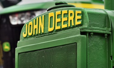 Deere Stock Leaps After Q4 Earnings Beat, Solid 2023 Sales Outlook