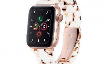 This $10 Stylish Smartwatch Accessory Is 50% Off for Black Friday