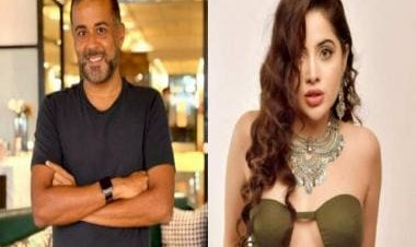 Chetan Bhagat retaliates after Uorfi Javed re-shares his viral leaked chat from #MeToo Movement
