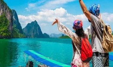 From chocolates to skincare essentials: 5 things you should carry while travelling to hill station