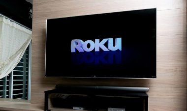Roku Stock Slides As KeyBanc Cuts Rating to 'Sector Weight' On Ad Weakness