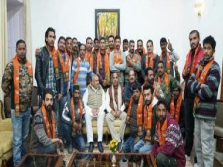 Himachal Assembly polls: 26 Congress leaders join BJP; Jairam says BJP will rule for 25 years