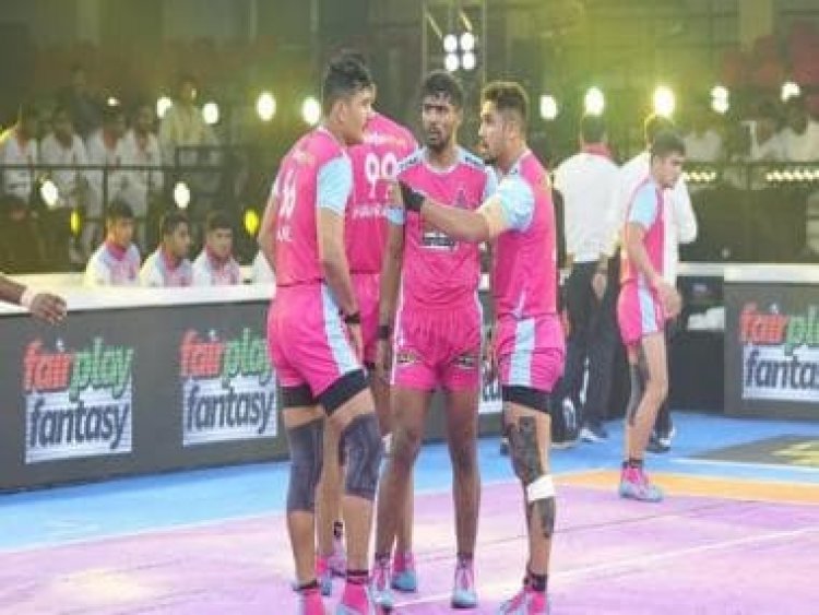 Pro Kabaddi 2022 LIVE: Panthers gain early advantage; UP Yoddhas 22 - 35 Jaipur Pink Panthers