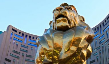 Two Huge Las Vegas Strip Casinos Changing Ownership