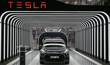 Tesla Offers Promotion for December