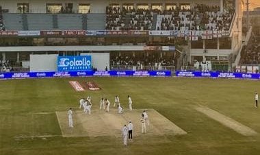 Pakistan vs England: Visitors shine in fading light; Watch winning moments