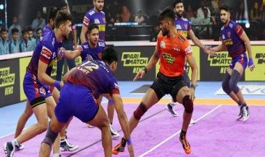 Pro Kabaddi League: Amit Hooda shines as Dabang Delhi KC beat U Mumba to keep playoff hopes alive