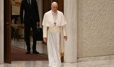 Viral video: Pope Francis breaks down while speaking about war-struck Ukraine at public prayer