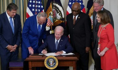 2022’s biggest climate change bill pushes clean energy