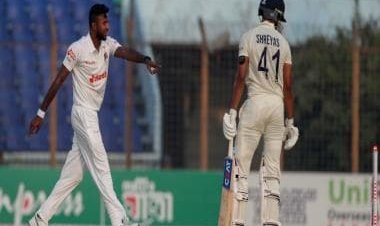 India vs Bangladesh: Shreyas Iyer luckily escapes dismissal off Ebadot Hossain's ball after bails refuse to fall