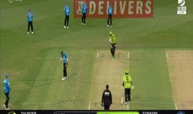 Big Bash League: Sydney Thunder bowled out for lowest-ever T20 score inside powerplay; watch video