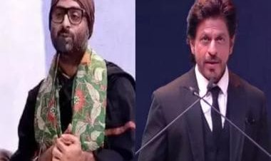 Was Arijit Singh singing Gerua at the Kolkata International Film Festival a mere coincidence?