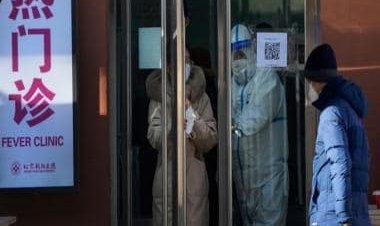 WATCH: Medical services in China crumble under unprecedented COVID surge as bodies pile up