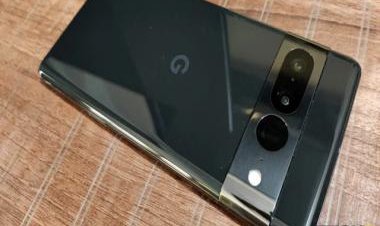 Best phones under Rs 75,000 (Dec 2022): Google Pixel 7 Pro, Apple iPhone 13 to Samsung Galaxy S22 5G