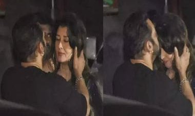 Salman Khan kisses ex-girlfriend Sangeeta Bijlani on forehead as they hug each other at actor's 57th birthday bash