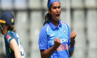 'Hard work continues': Shikha Pandey reacts to India recall with emotional Twitter post