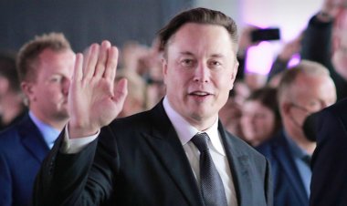 Elon Musk Sets The Record Straight About World's Most Powerful Club