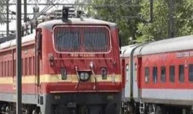 Train passing through magical snow-clad valley in Jammu &amp; Kashmir amazes internet; watch