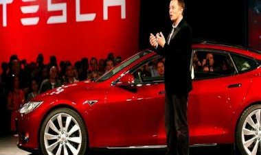 Tesla owners are giving up their electric vehicles and Tesla stocks because of Elon Musk's antics