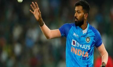 India vs Sri Lanka 2nd ODI: Hardik Pandya abuses players in dugout for not bringing water – watch viral video