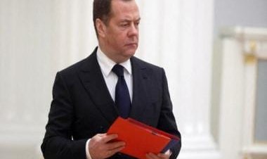 No nuclear power has lost a conventional war: Former Russian president Medvedev warns 'morons' seeking Putin's defeat