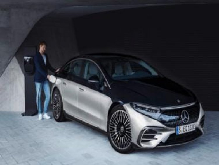 Subscription pricing: Car makers want customers to keep paying for features that their cars already have 