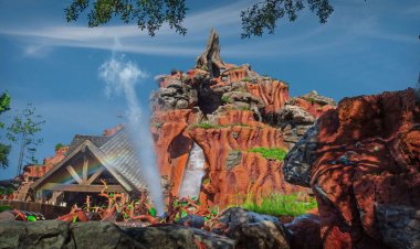 Song From Disney Ride Shuttered Over Racist Connections Is Still Playing at Disney World