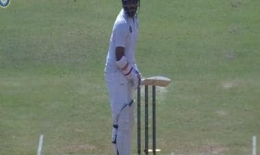 Watch: Hanuma Vihari smashes boundary with fractured wrist, swings bat like sword