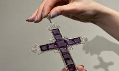 Kim Kardashian buys Princess Diana’s necklace: How celebrities influence fashion history