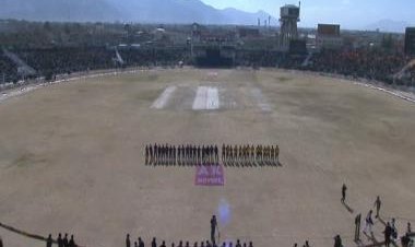 PSL exhibition game in Quetta featuring Pakistan stars reportedly stopped due to fan violence