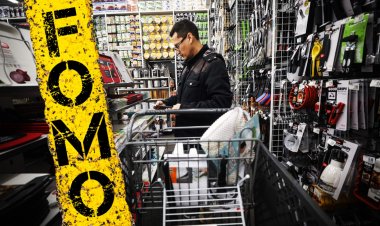 Bed Bath & Beyond Stock Plunges As Retailer Rolls Dice On $1 Billion Capital Raise To Avoid Bankruptcy
