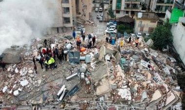Viral video: Rescuers pull out minor girl alive from rubble 12 hours after Turkey earthquake