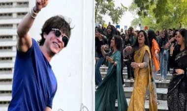 Delhi University professors and students dance on 'Jhoome Jo Pathaan'; Shah Rukh Khan drops a reaction
