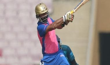 Early finish to Delhi Test allows Dinesh Karthik to put on a T20 batting masterclass in Mumbai
