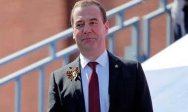 Russia 'will be torn to pieces' if it loses war, says former Russian president Dmitry Medvedev