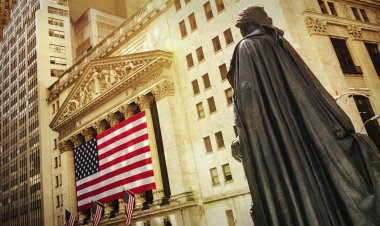 Stocks Edge Higher, Nvidia, Moderna, eBay, Wells Fargo In Focus - Five Things To Know