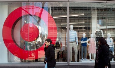 Target Earnings Top Street Forecasts, But Deep Discounts Crush Profit Margins