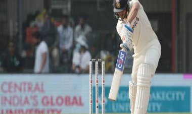 India vs Australia: Shubman Gill replaces KL Rahul for third Test; Rohit Sharma survives twice in first over