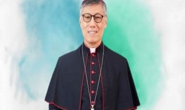 Hong Kong's top Catholic cleric Bishop Stephen Chow to visit Beijing in first trip in 3 decades