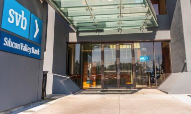 SVB CEO Sold $3.6 Million Worth of Shares Before Bank's Collapse