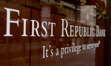 SVB Collapse: Small and Mid-Sized Banks Under Pressure