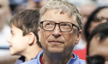 Bill Gates Reacts to Warren Buffett's 'Most Important' Advice