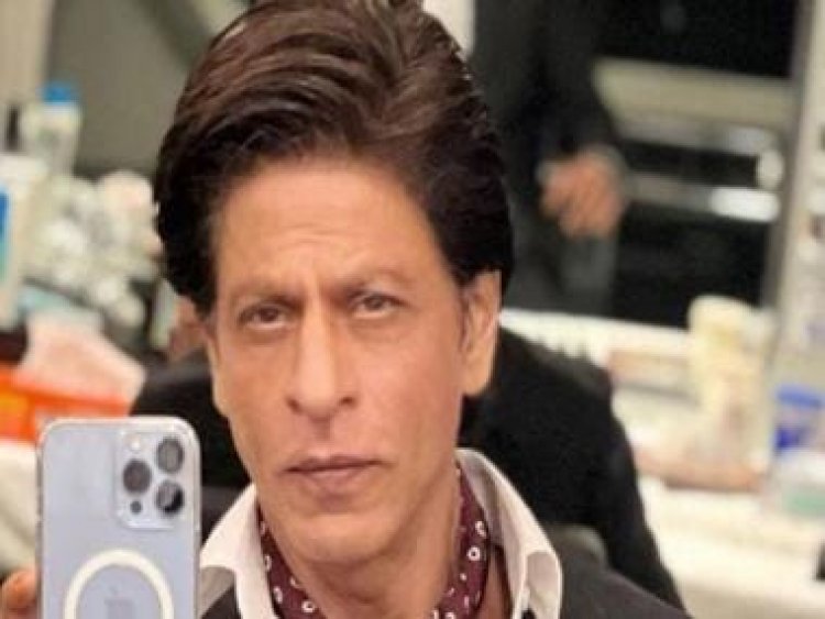 From Shah Rukh Khan to Saif Ali Khan to Akshay Kumar, celebrities flaunting their clean-shaven look back in trend