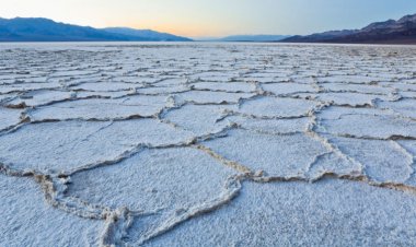 Here’s why the geometric patterns in salt flats worldwide look so similar