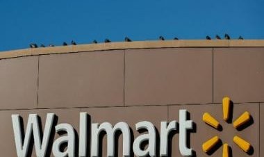 Walmart to install electric vehicle chargers in hundreds of US locations